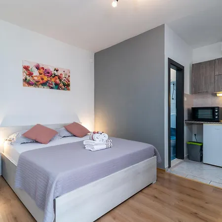 Apartman Coce *